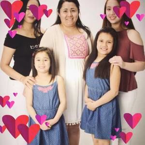 Meet your Posher, Lirian